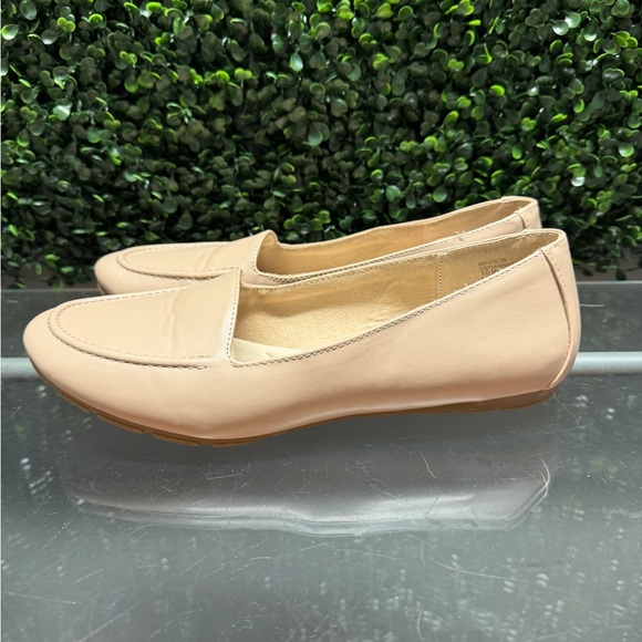 Cliffs by WHITE MOUNTAIN Shoes - Cliffs by WHITE MOUNTAIN Women's Cream Loafers